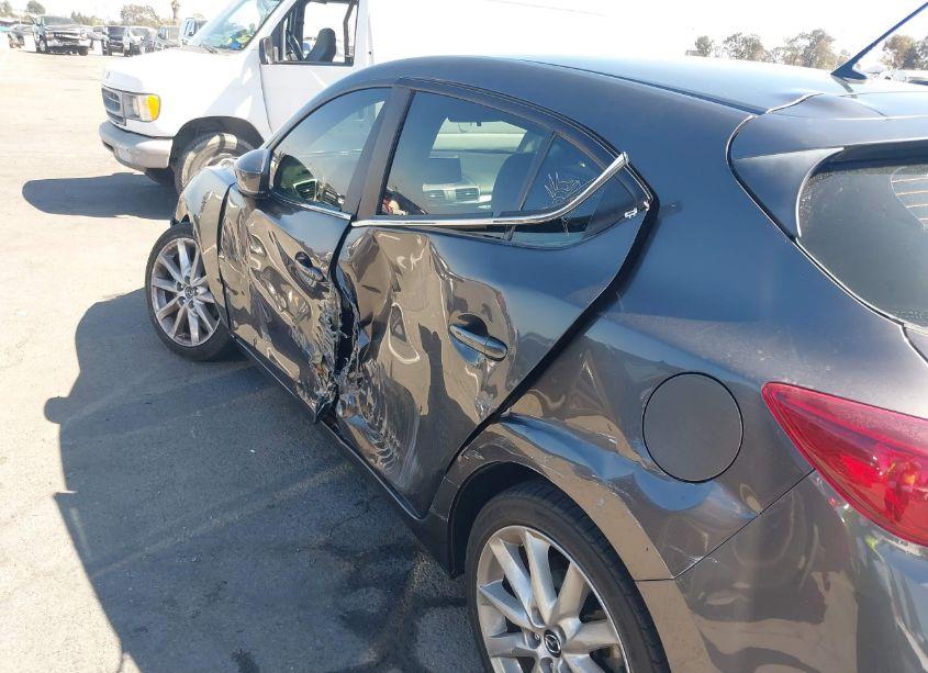 Photo 6 of 2017 Mazda Mazda3 TOURING (VIN 3MZBN1L72HM141313)