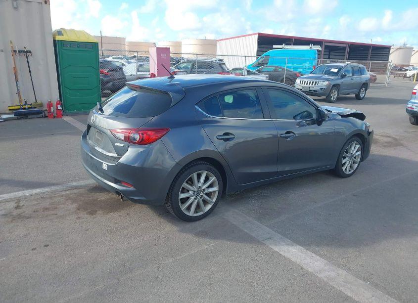 Photo 4 of 2017 Mazda Mazda3 TOURING (VIN 3MZBN1L75HM109438)