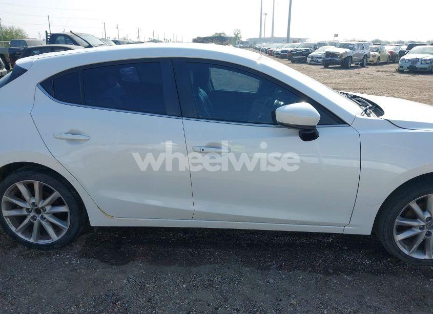 Photo 13 of 2017 Mazda Mazda3 TOURING (VIN 3MZBN1L77HM157118)