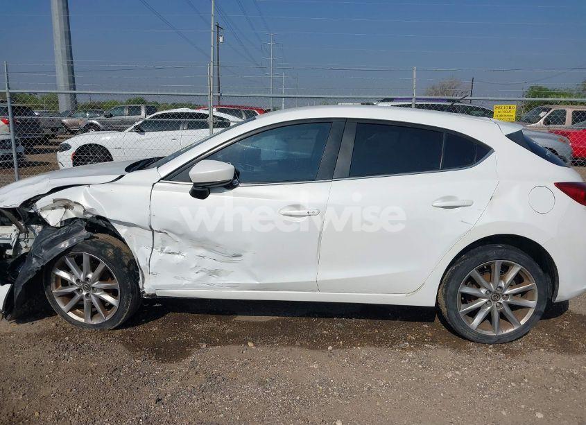 Photo 14 of 2017 Mazda Mazda3 TOURING (VIN 3MZBN1L77HM157118)
