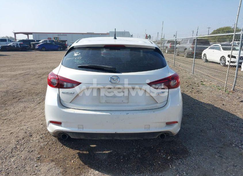 Photo 16 of 2017 Mazda Mazda3 TOURING (VIN 3MZBN1L77HM157118)