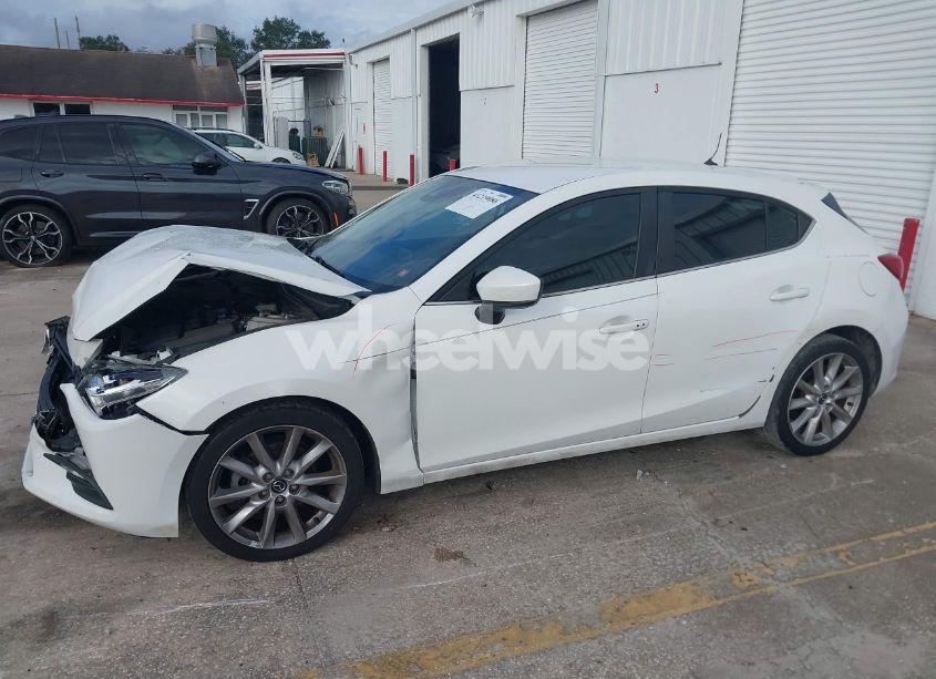 Photo 14 of 2017 Mazda Mazda3 TOURING (VIN 3MZBN1L7XHM122752)