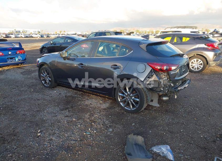 Photo 3 of 2018 Mazda Mazda3 GRAND TOURING (VIN 3MZBN1M30JM158502)