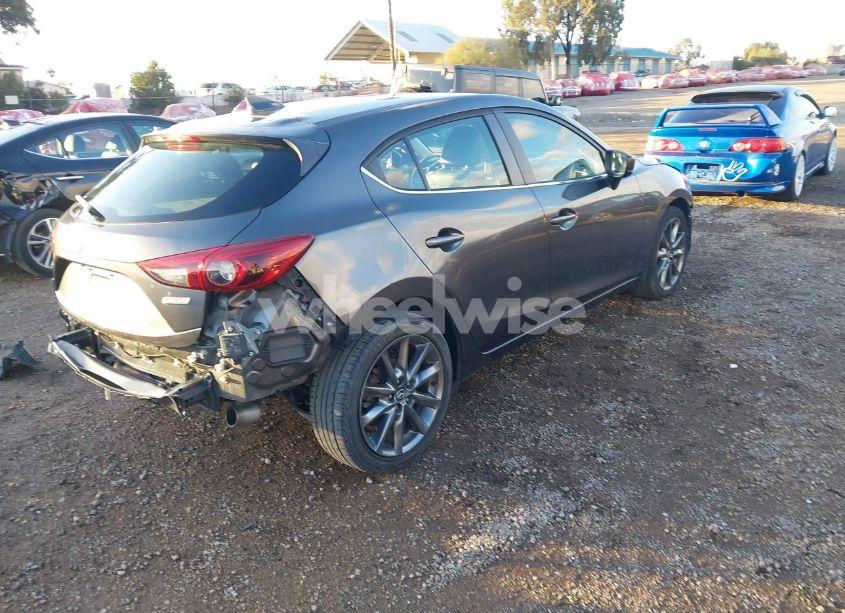 Photo 4 of 2018 Mazda Mazda3 GRAND TOURING (VIN 3MZBN1M30JM158502)