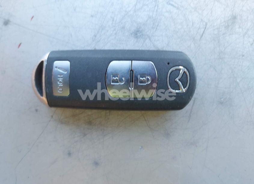 Photo 11 of 2018 Mazda Mazda3 GRAND TOURING (VIN 3MZBN1M32JM266149)