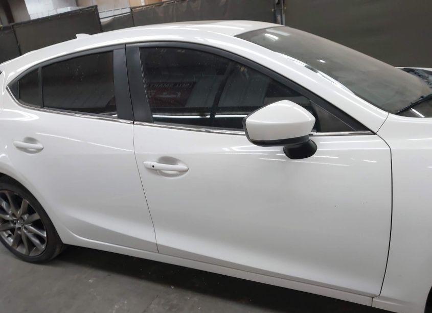 Photo 13 of 2018 Mazda Mazda3 GRAND TOURING (VIN 3MZBN1M37JM165706)