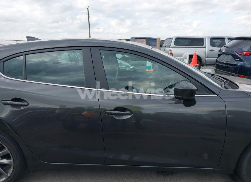 Photo 14 of 2018 Mazda Mazda3 GRAND TOURING (VIN 3MZBN1M37JM170131)