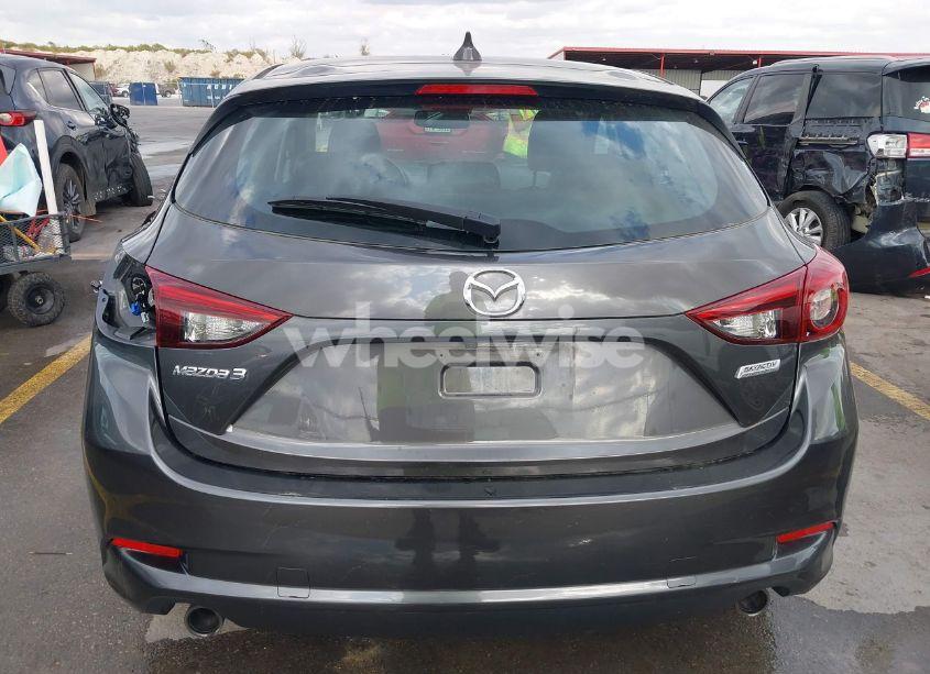 Photo 17 of 2018 Mazda Mazda3 GRAND TOURING (VIN 3MZBN1M37JM170131)