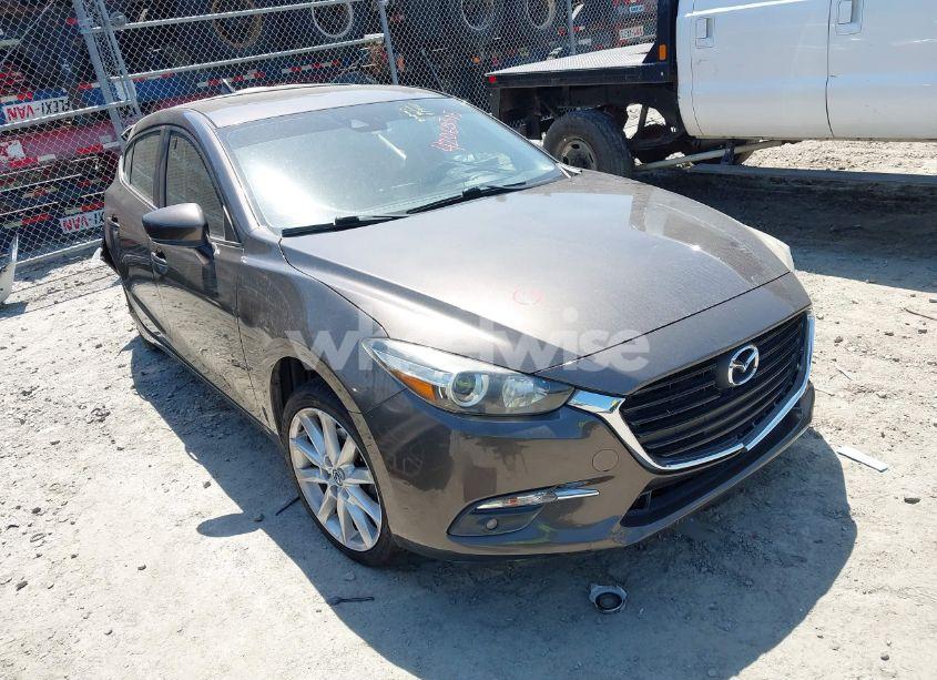 2017 Mazda Mazda3 GRAND TOURING (VIN 3MZBN1M39HM127811) main photo