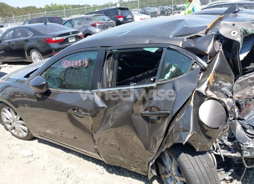 Photo 13 of 2017 Mazda Mazda3 GRAND TOURING (VIN 3MZBN1M39HM127811)