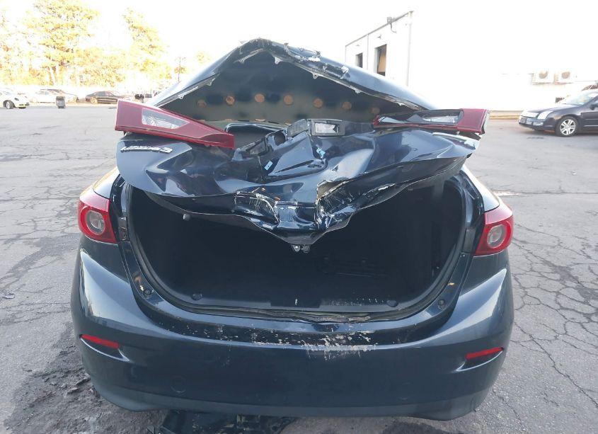 Photo 16 of 2018 Mazda Mazda3 SPORT (VIN 3MZBN1U70JM243827)