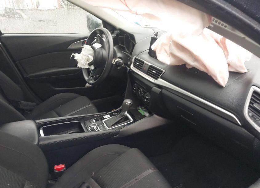 Photo 5 of 2018 Mazda Mazda3 SPORT (VIN 3MZBN1U70JM243827)