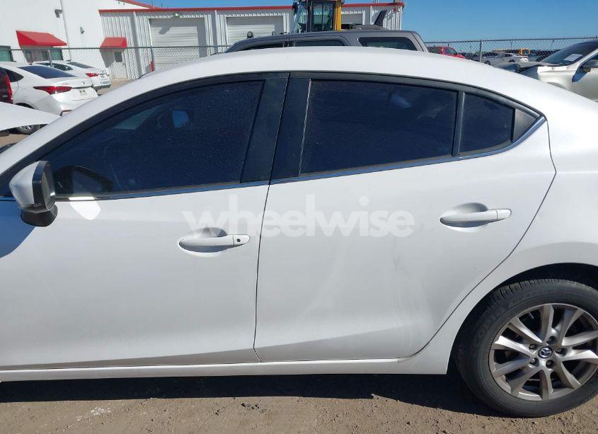 Photo 14 of 2017 Mazda Mazda3 SPORT (VIN 3MZBN1U71HM103831)