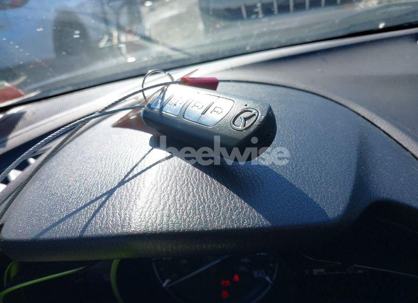 Photo 11 of 2017 Mazda Mazda3 SPORT (VIN 3MZBN1U71HM149465)