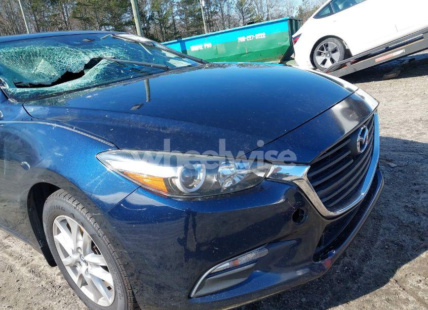 Photo 17 of 2018 Mazda Mazda3 SPORT (VIN 3MZBN1U71JM216068)