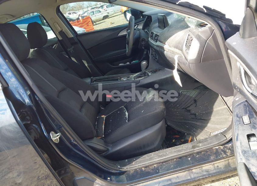 Photo 5 of 2018 Mazda Mazda3 SPORT (VIN 3MZBN1U71JM216068)