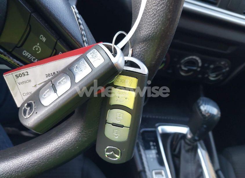 Photo 11 of 2018 Mazda Mazda3 SPORT (VIN 3MZBN1U71JM229418)