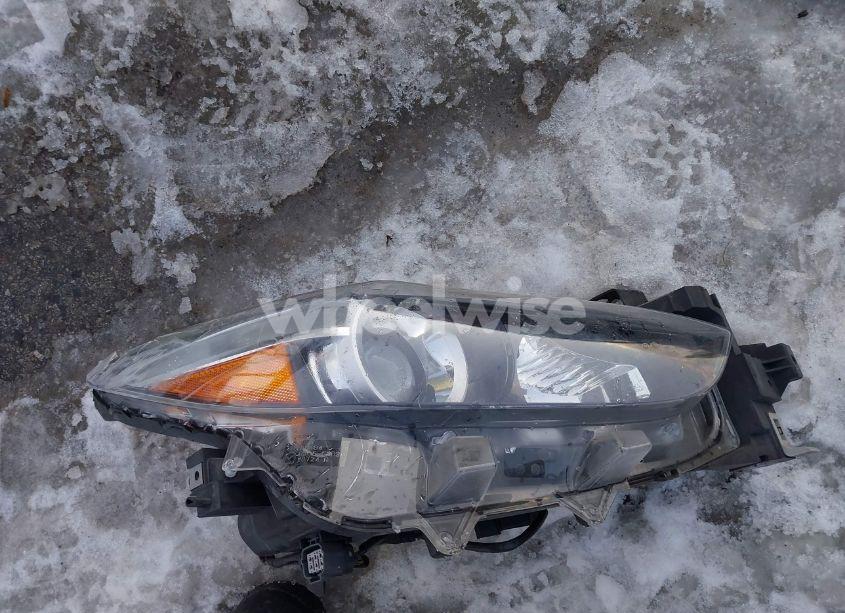 Photo 12 of 2018 Mazda Mazda3 SPORT (VIN 3MZBN1U71JM229418)