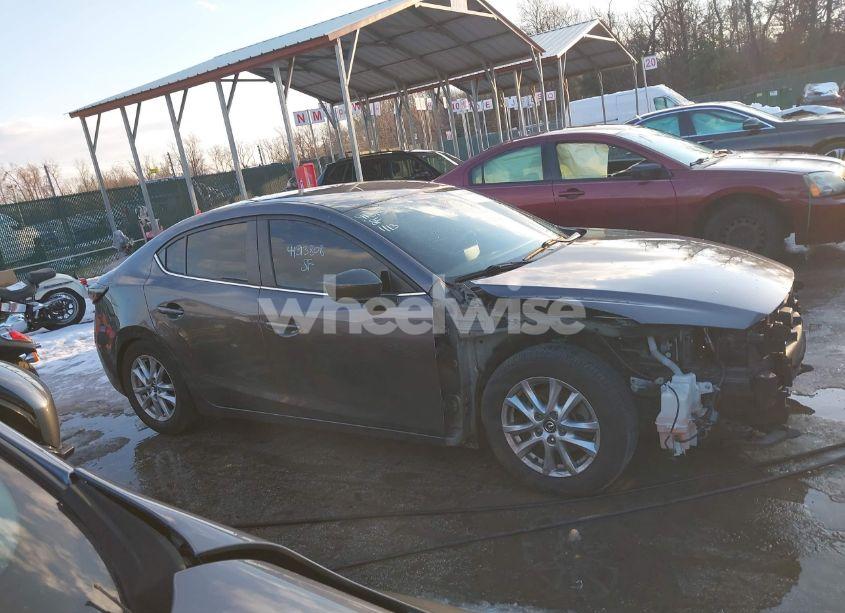 Photo 14 of 2018 Mazda Mazda3 SPORT (VIN 3MZBN1U71JM229418)