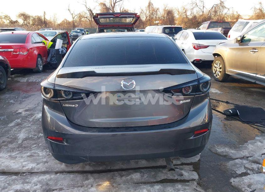 Photo 17 of 2018 Mazda Mazda3 SPORT (VIN 3MZBN1U71JM229418)