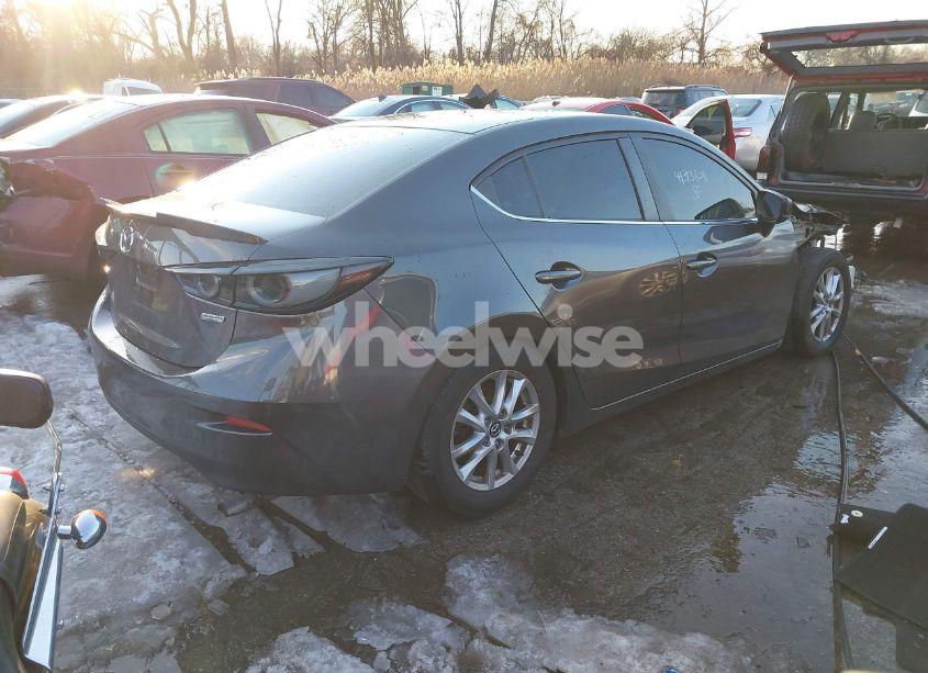 Photo 4 of 2018 Mazda Mazda3 SPORT (VIN 3MZBN1U71JM229418)