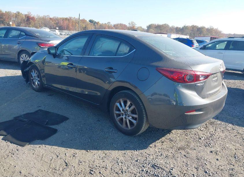 Photo 3 of 2018 Mazda Mazda3 SPORT (VIN 3MZBN1U71JM232576)