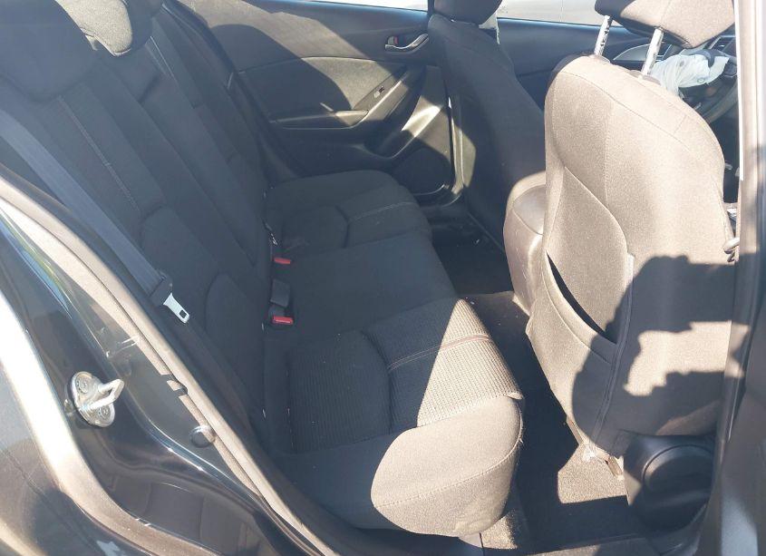 Photo 8 of 2018 Mazda Mazda3 SPORT (VIN 3MZBN1U71JM232576)