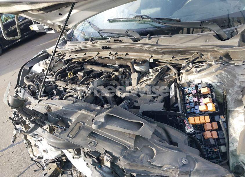 Photo 10 of 2018 Mazda Mazda3 SPORT (VIN 3MZBN1U72JM213986)