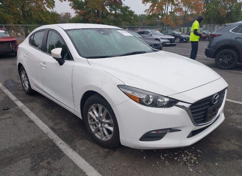 2018 Mazda Mazda3 SPORT (VIN 3MZBN1U72JM217651) main photo