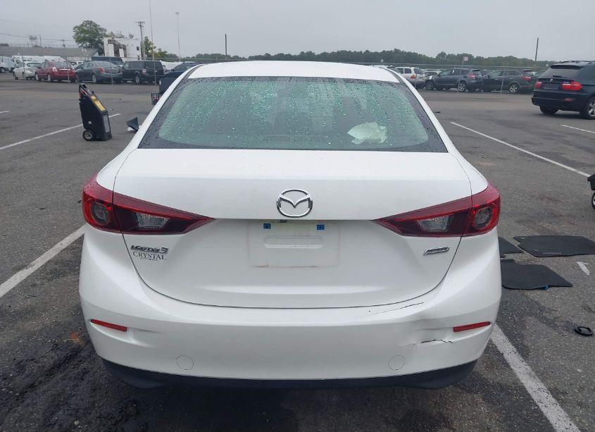 Photo 16 of 2018 Mazda Mazda3 SPORT (VIN 3MZBN1U72JM217651)