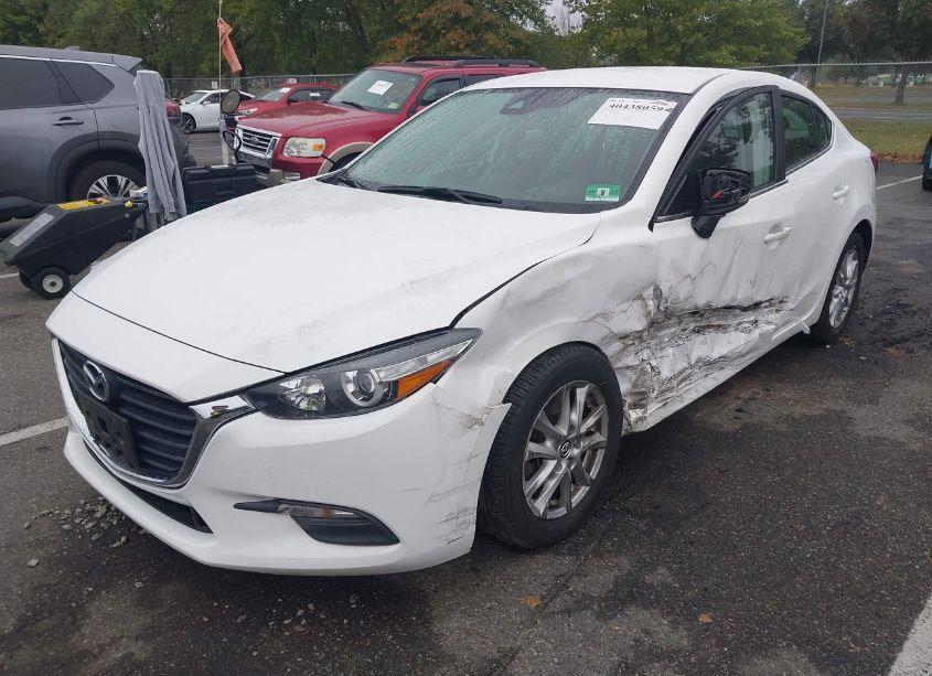 Photo 2 of 2018 Mazda Mazda3 SPORT (VIN 3MZBN1U72JM217651)