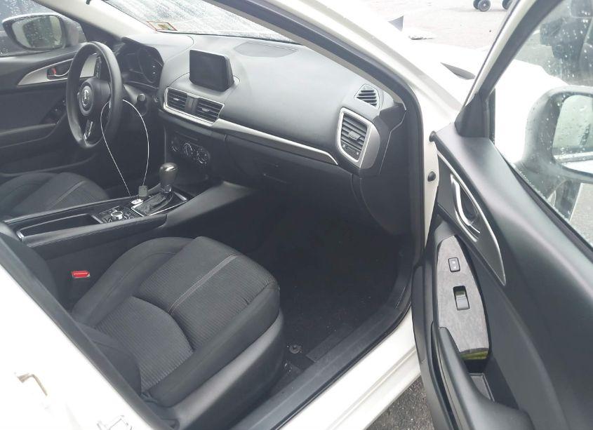 Photo 5 of 2018 Mazda Mazda3 SPORT (VIN 3MZBN1U72JM217651)