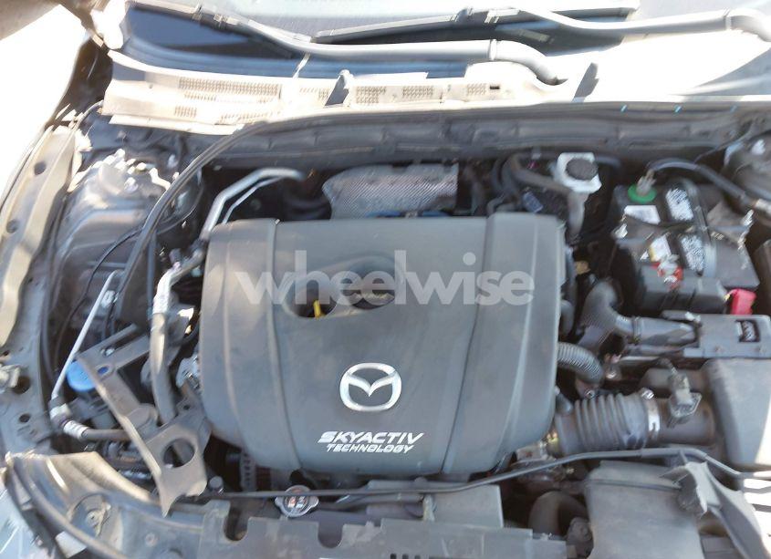 Photo 10 of 2018 Mazda Mazda3 SPORT (VIN 3MZBN1U72JM222350)