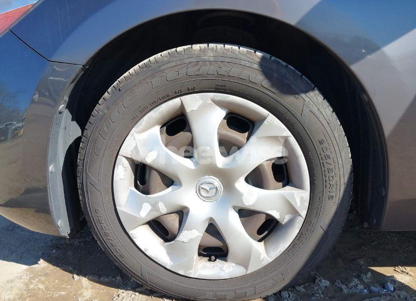 Photo 12 of 2018 Mazda Mazda3 SPORT (VIN 3MZBN1U72JM222350)