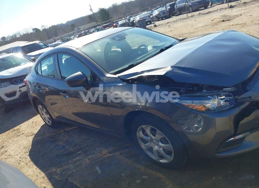 Photo 14 of 2018 Mazda Mazda3 SPORT (VIN 3MZBN1U72JM222350)