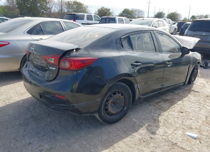 Photo 4 of 2018 Mazda Mazda3 SPORT (VIN 3MZBN1U73JM237861)