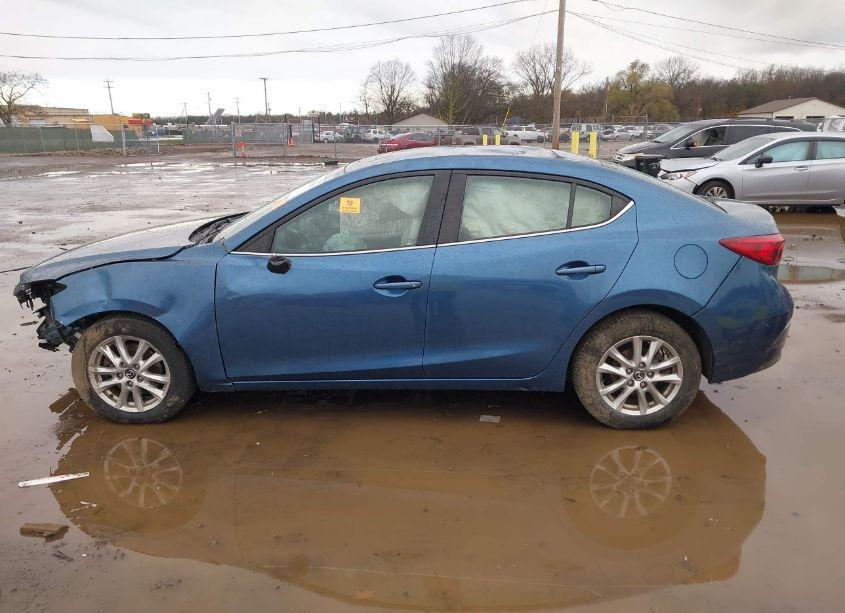 Photo 13 of 2017 Mazda Mazda3 SPORT (VIN 3MZBN1U74HM138864)