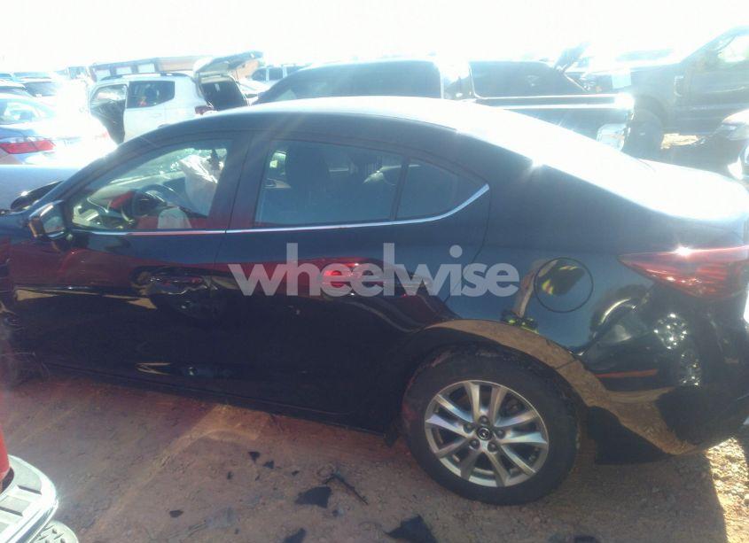 Photo 14 of 2018 Mazda Mazda3 SPORT (VIN 3MZBN1U74JM259481)