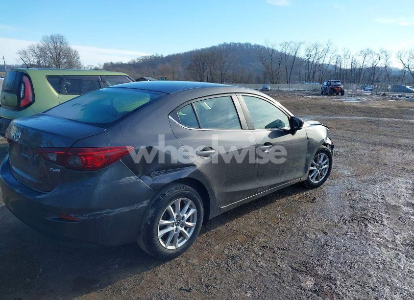 Photo 4 of 2017 Mazda Mazda3 SPORT (VIN 3MZBN1U75HM153972)