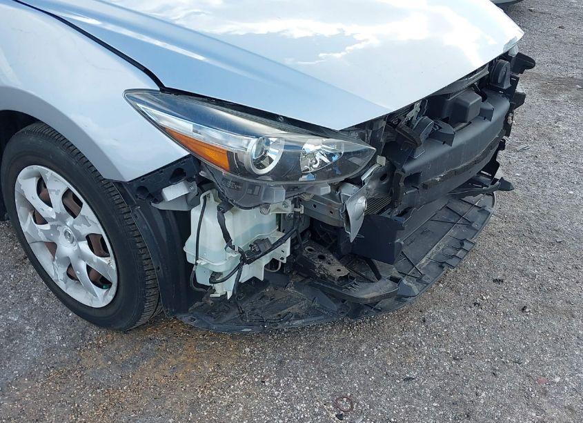 Photo 19 of 2018 Mazda Mazda3 SPORT (VIN 3MZBN1U75JM214582)