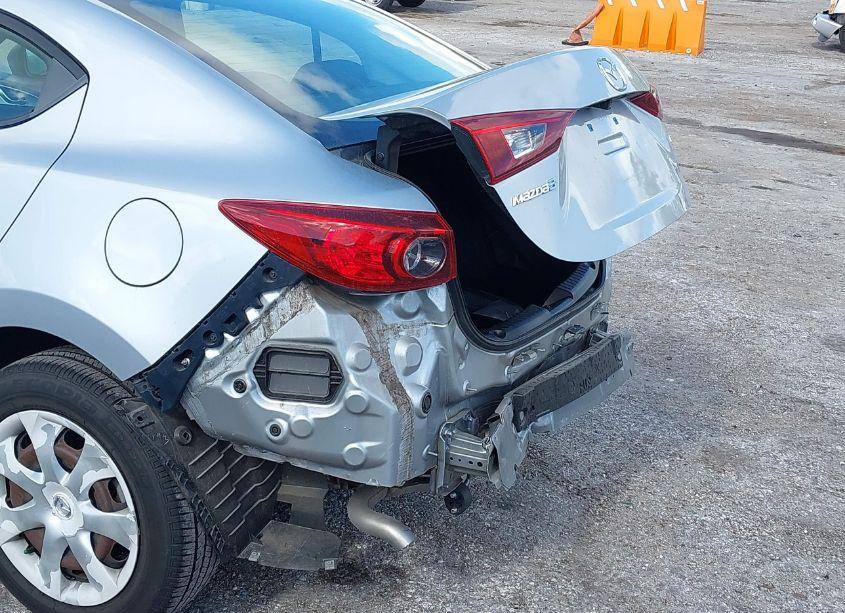Photo 22 of 2018 Mazda Mazda3 SPORT (VIN 3MZBN1U75JM214582)
