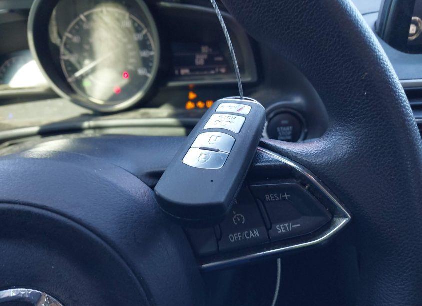 Photo 11 of 2018 Mazda Mazda3 SPORT (VIN 3MZBN1U75JM244603)