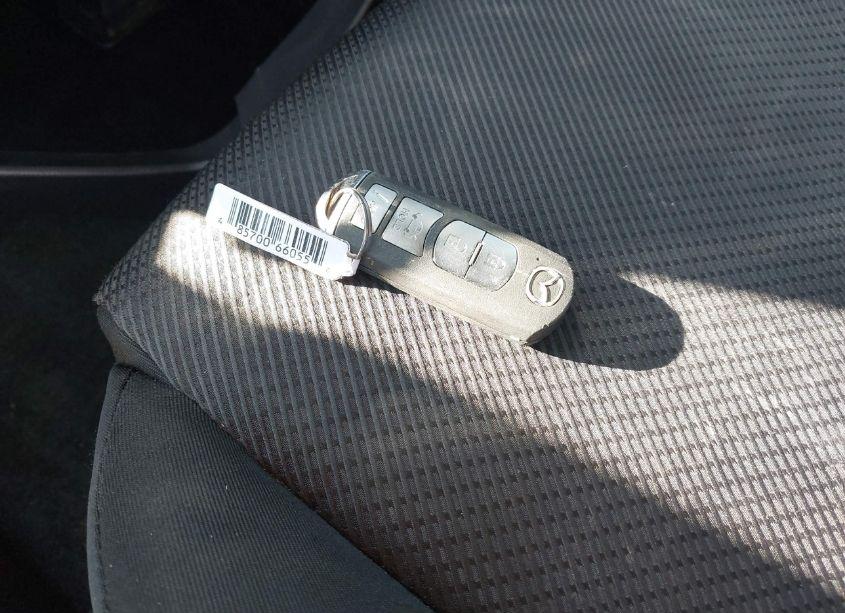 Photo 11 of 2018 Mazda Mazda3 SPORT (VIN 3MZBN1U76JM167899)