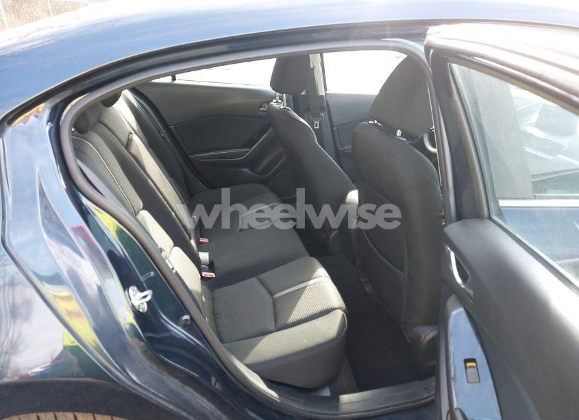 Photo 8 of 2018 Mazda Mazda3 SPORT (VIN 3MZBN1U76JM211657)