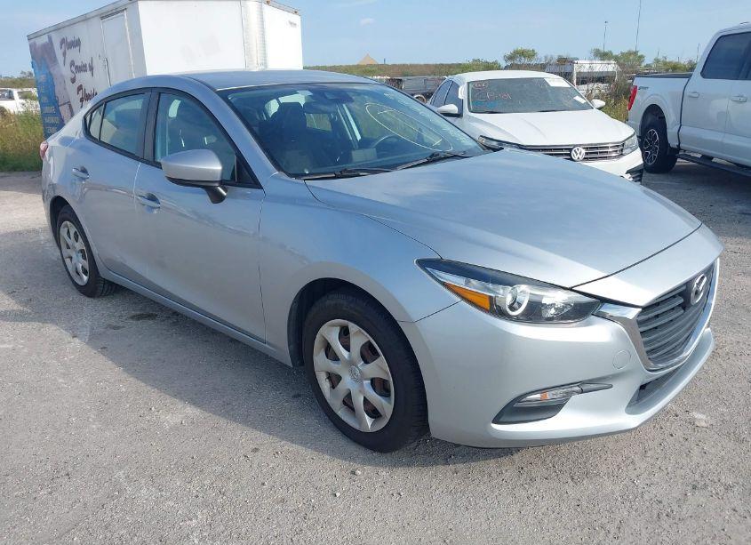 2018 Mazda Mazda3 SPORT (VIN 3MZBN1U76JM272636) main photo