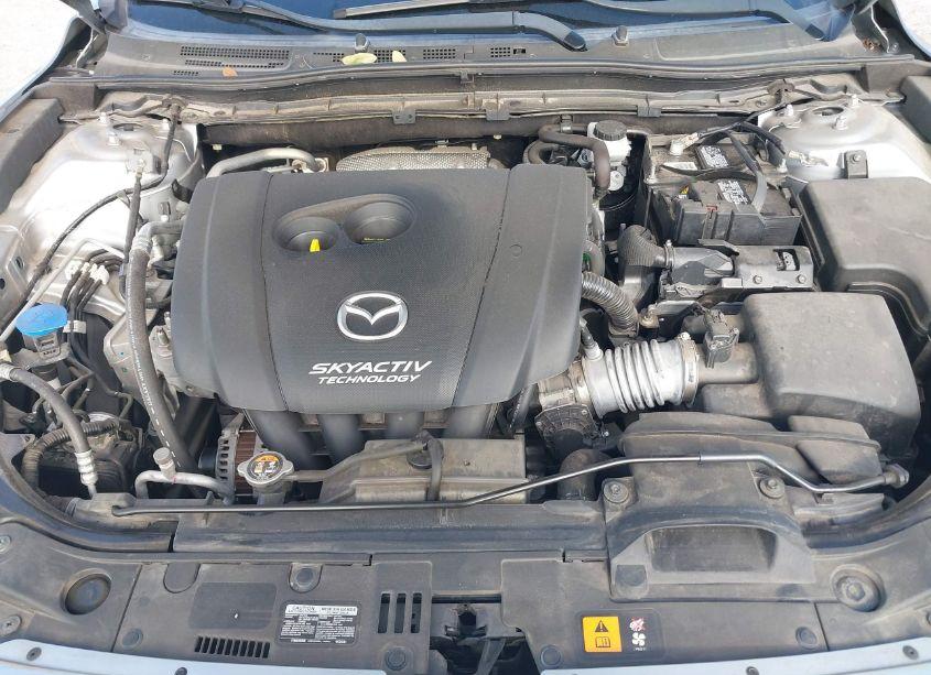Photo 10 of 2018 Mazda Mazda3 SPORT (VIN 3MZBN1U76JM272636)