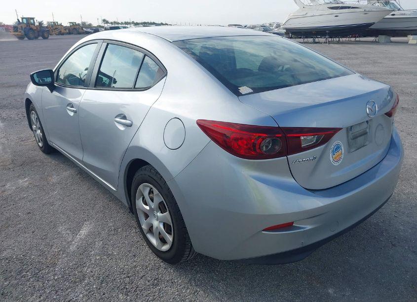 Photo 3 of 2018 Mazda Mazda3 SPORT (VIN 3MZBN1U76JM272636)