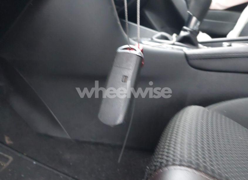 Photo 11 of 2018 Mazda Mazda3 SPORT (VIN 3MZBN1U77JM192410)