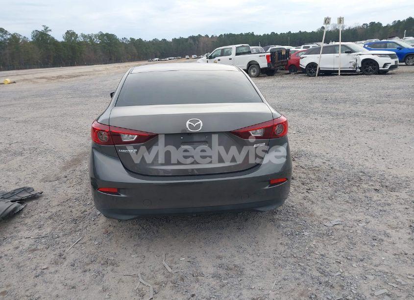 Photo 17 of 2018 Mazda Mazda3 SPORT (VIN 3MZBN1U77JM192410)