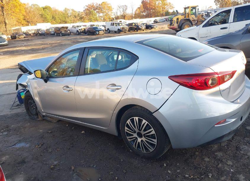 Photo 14 of 2018 Mazda Mazda3 SPORT (VIN 3MZBN1U77JM216964)